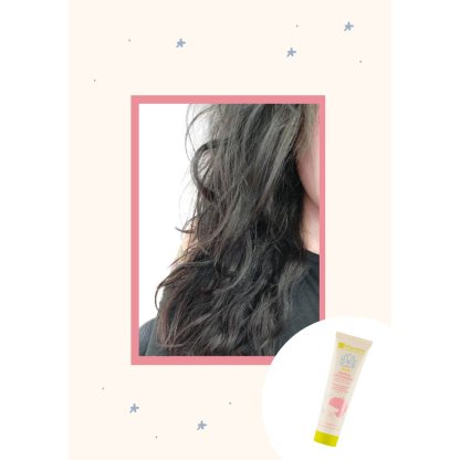 Ragazza con capelli mossi